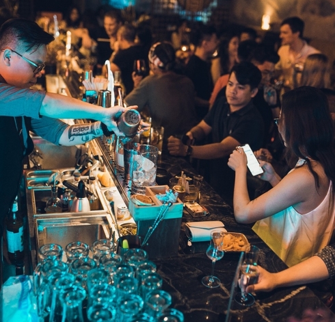 quan-bar-da-nang-phuminhquangtravel