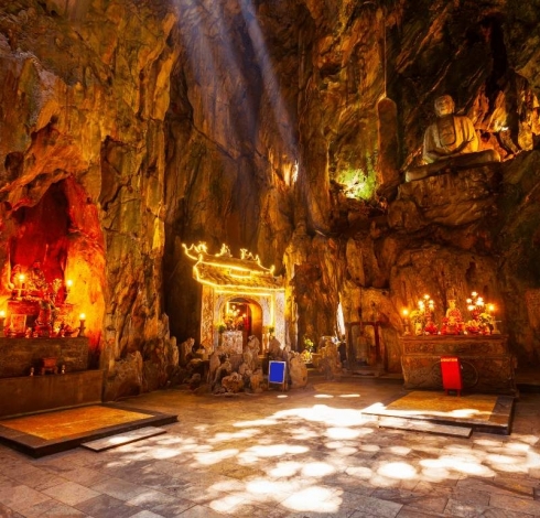 Động Huyền Không Đà Nẵng - Phú Minh Quang Travel