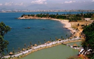 Bãi Bụt Đà Nẵng - Phú Minh Quang Travel