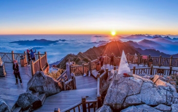 TOP 5 SUMMER TRAVEL DESTINATIONS IN NORTHERN VIETNAM