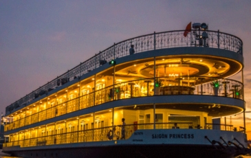 DINNER CRUISE TOUR ON THE SAIGON RIVER – A SPECIAL EXPERIENCE FOR INTERNATIONAL VISITORS