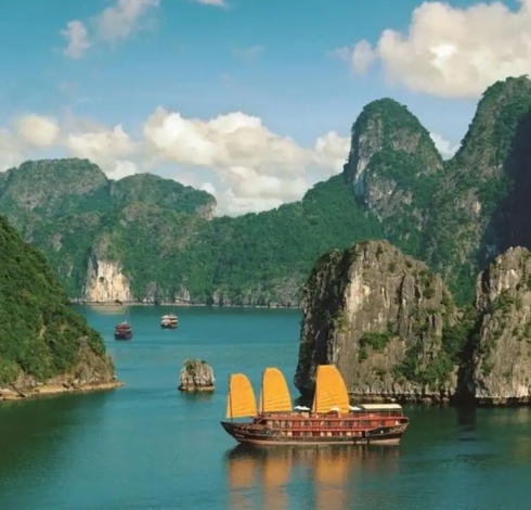 5 Must-Visit Destinations in Vietnam for Diwali 2025