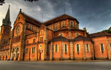 Nhà Thờ Đức Bà - Điểm Check-In Hot Nhất Mùa Giáng Sinh 2025