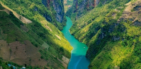 Most Detailed Guide To Nho Que River Boat Trip Experience