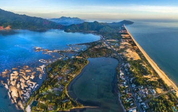 Cẩm Nang Khám Vịnh Lăng Cô Huế - Chi Tiết Nhất Năm 2026