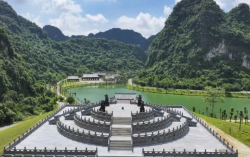 Thung Ui Travel – A Quiet “Sleeping Muse” in Ninh Binh
