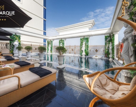 Monarque Hotel Danang