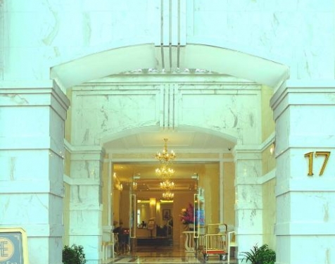 New Era Hotel & Villa