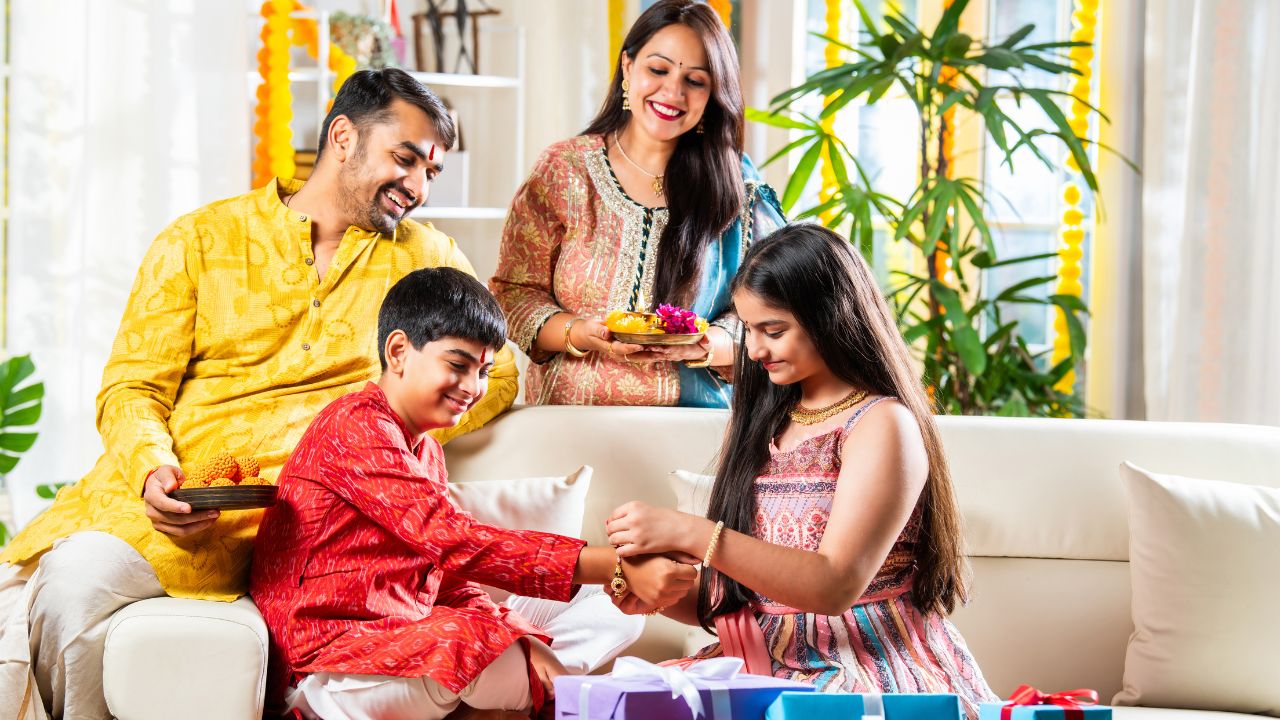 Bhai Dooj (Bhau Beej)