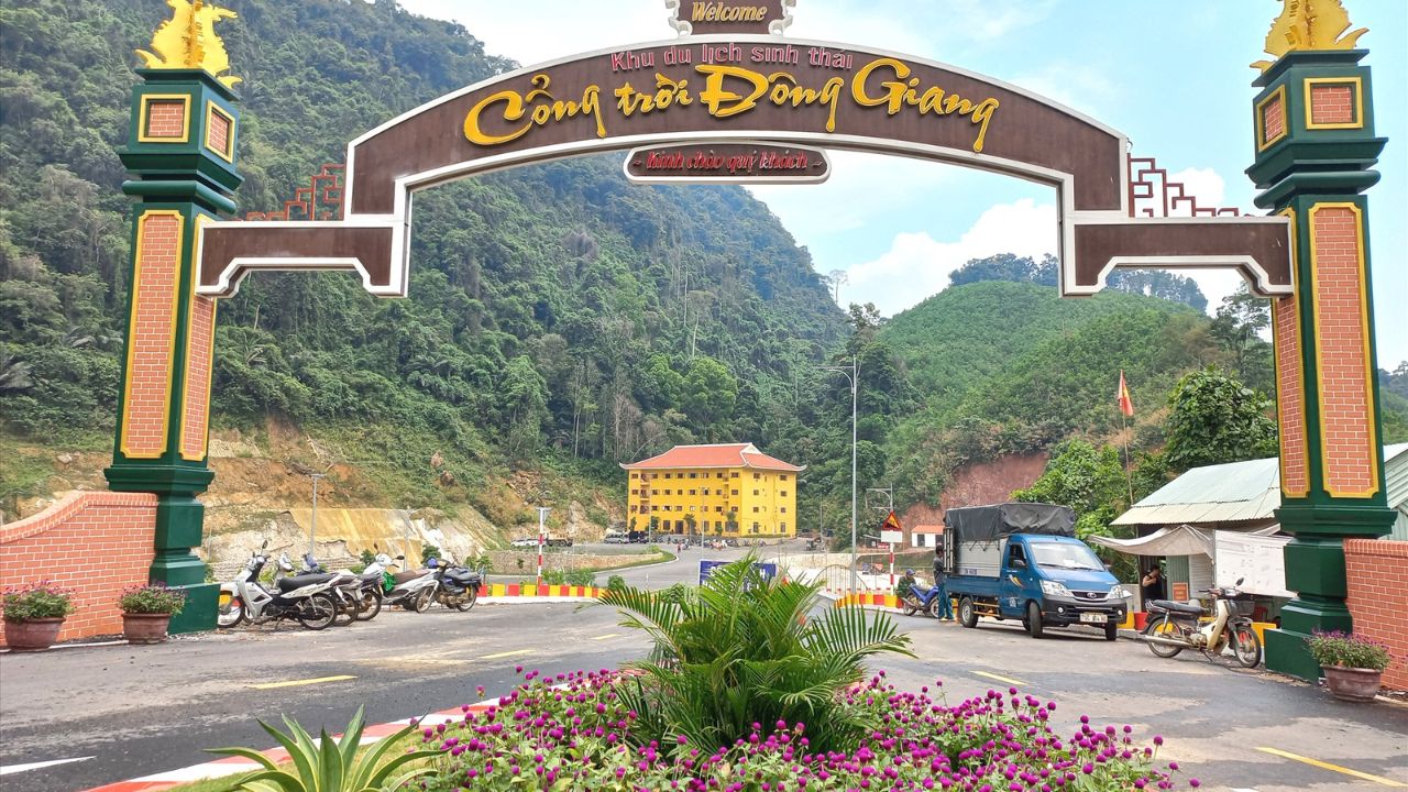 Cập nhật giá vé tham quan khu du lịch Cổng trời Đông Giang