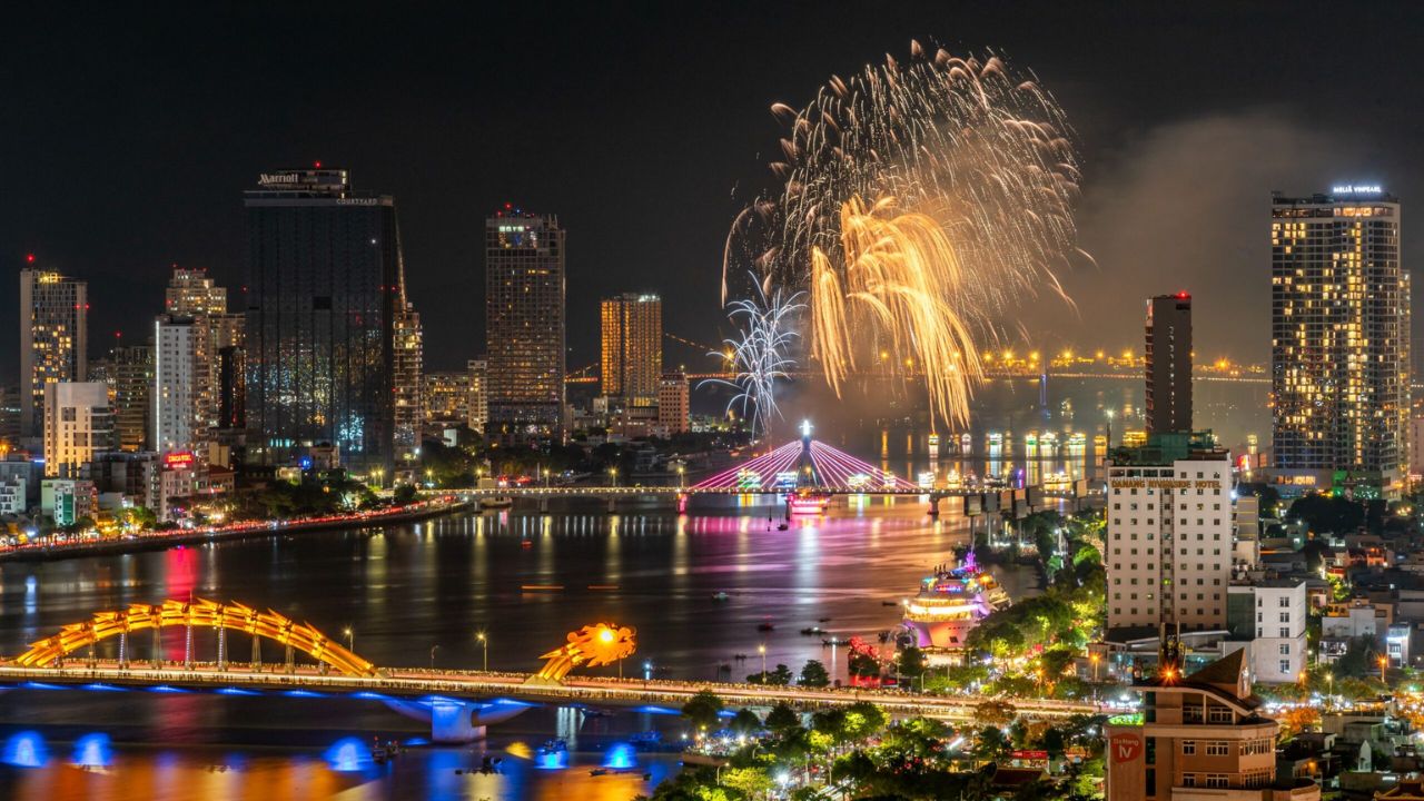 Experience Danang International Fireworks Festival 2026