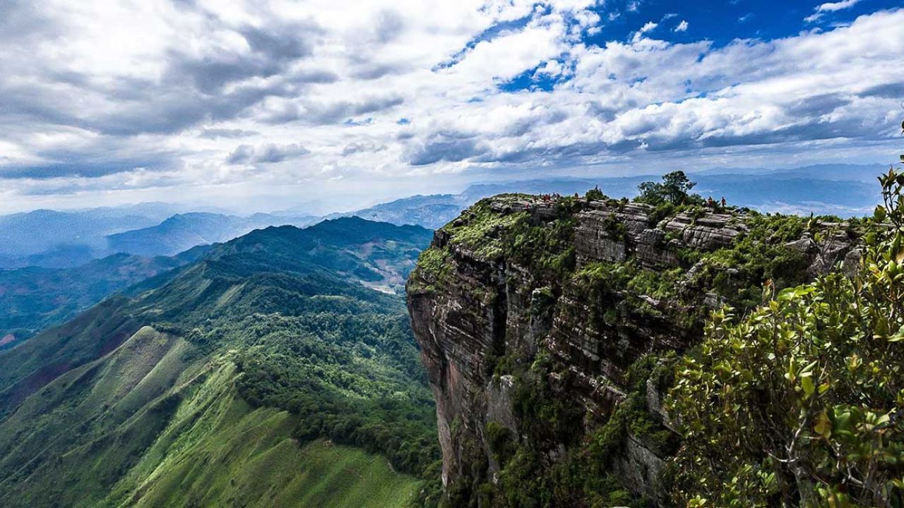 Introduction to the attractive Moc Chau tourist paradise