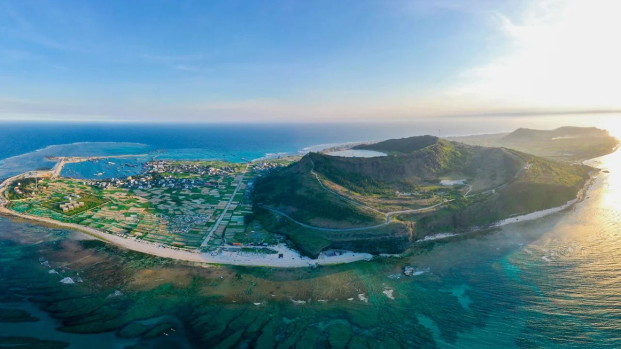 Overview of Ly Son Island – The Precious Gem of Quang Ngai