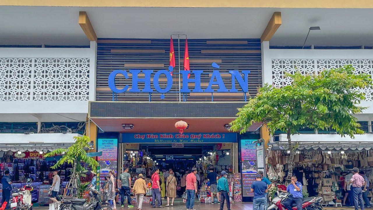 Relax and explore freely in Da Nang