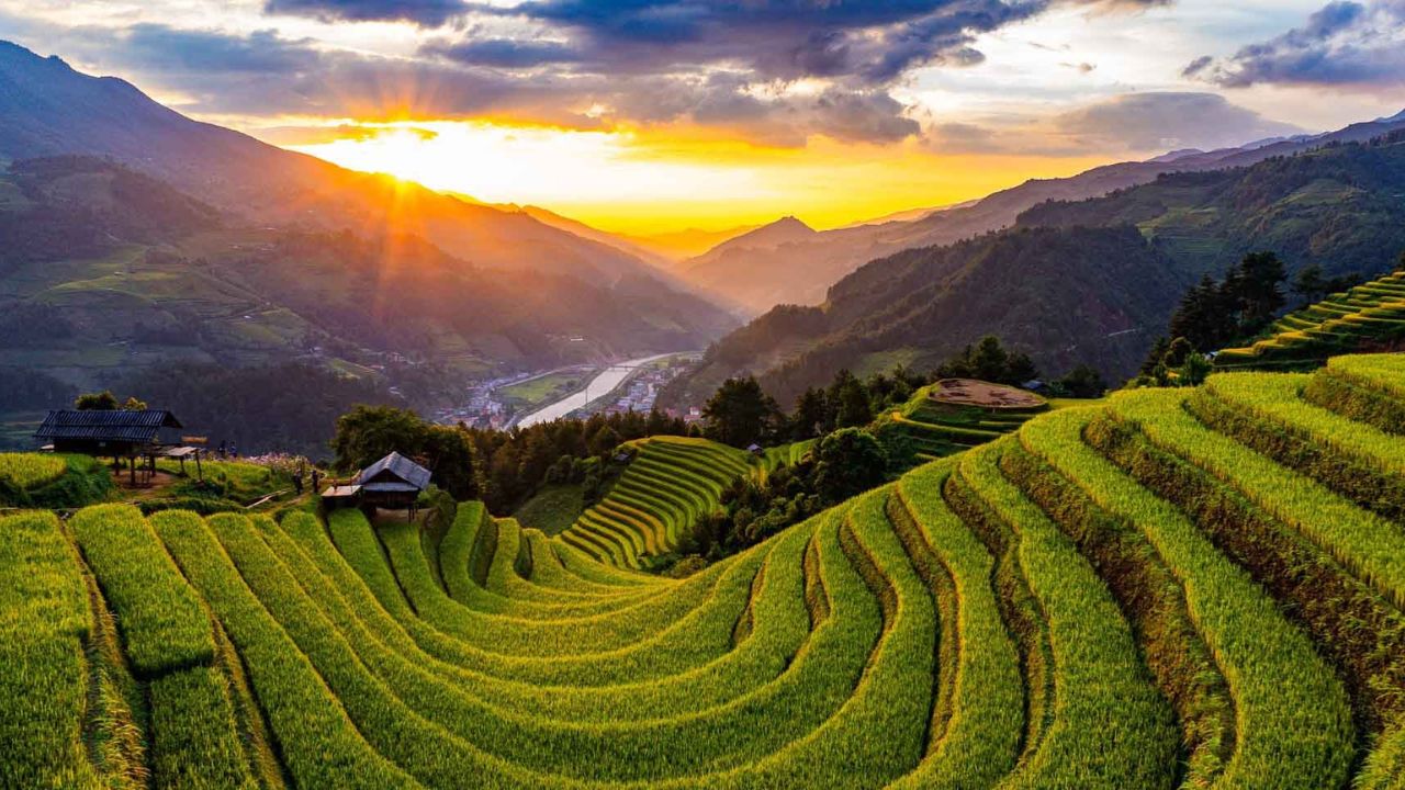 Tham quan ruộng bậc thang tại đèo Khau Phạ