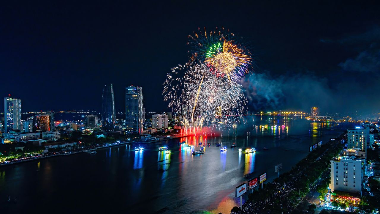 Tickets to watch Da Nang fireworks 2026