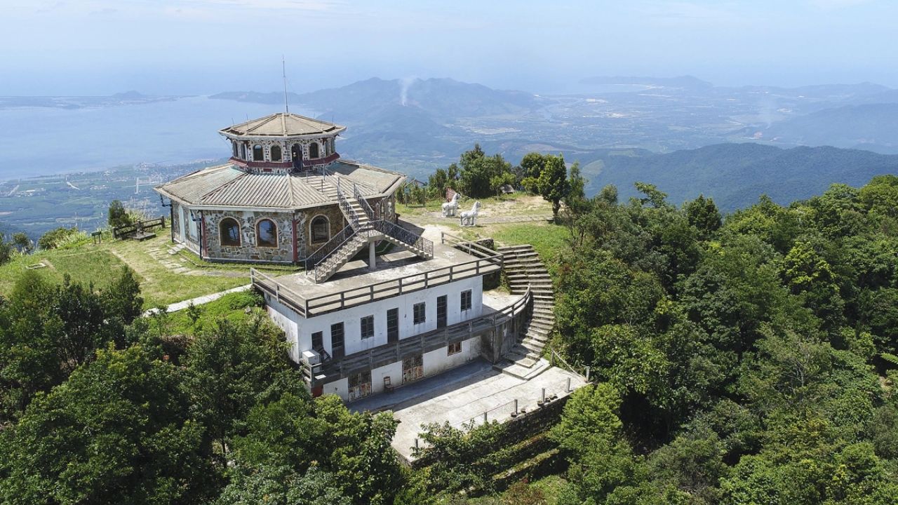 Vườn quốc gia Bạch Mã điểm tham quan tọa lạc gần vịnh Lăng Cô