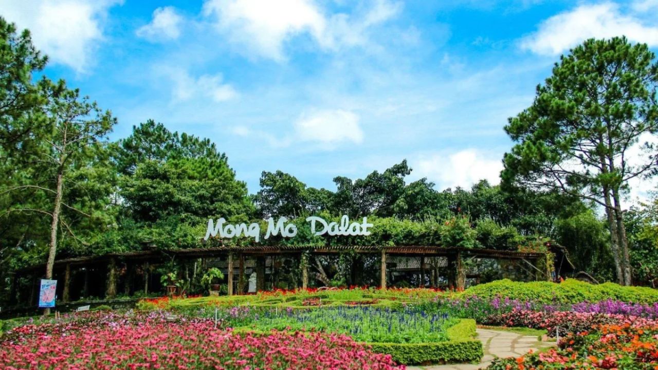 Wedding tourism in Da Lat - Mong Co Village