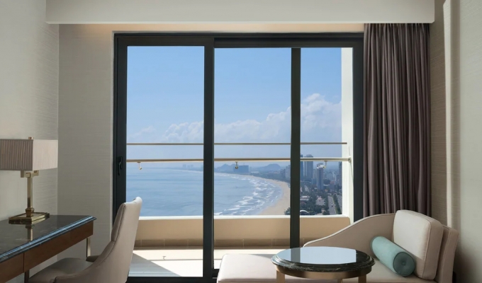 Deluxe Guest room Partial ocean view