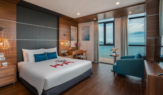 Beach Front View Oasis