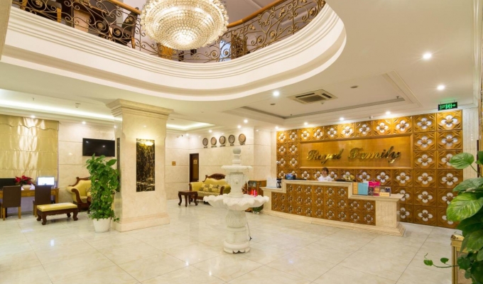 Royal Family Hotel