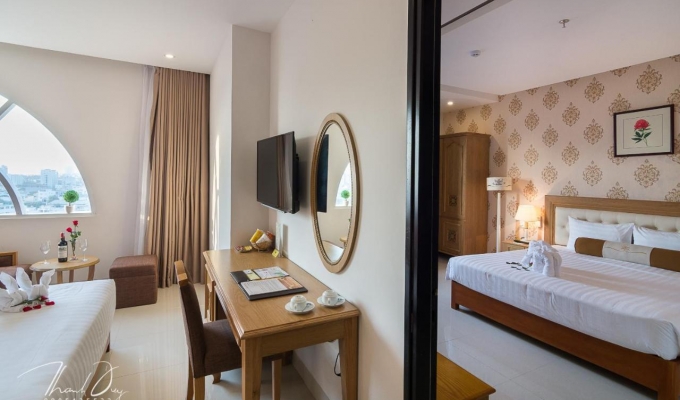 Royal Family Hotel