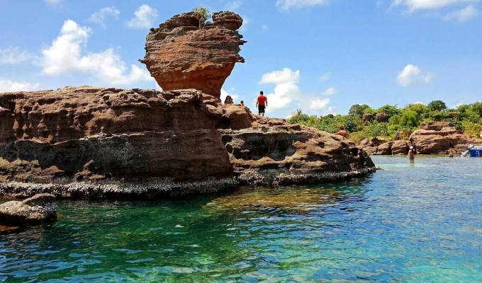 tour tàu 2 đảo - tiệc nướng Phú Quốc