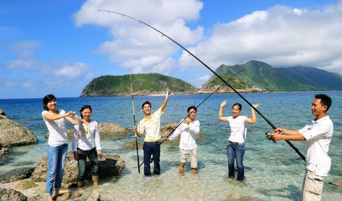 Tour ngắm hoàng hôn và câu mực đêm Phú Quốc