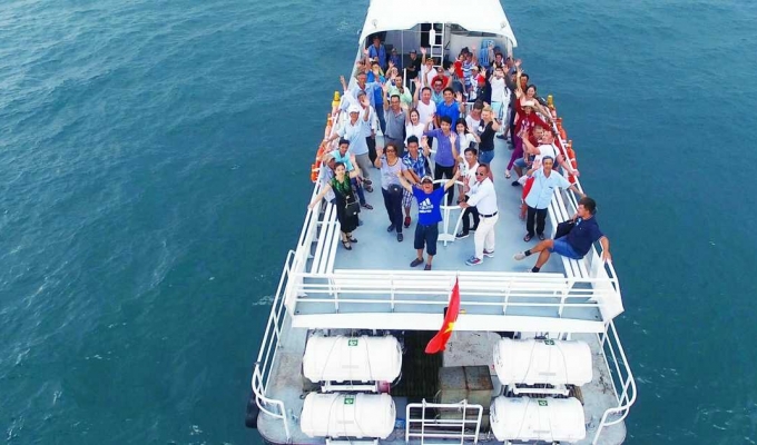 Tour ngắm hoàng hôn và câu mực đêm Phú Quốc