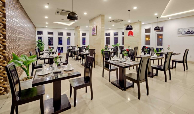 Golden Star Hotel Da Nang | Phu Minh Quang Travel
