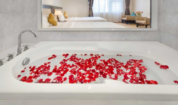 Golden Star Hotel Da Nang | Phu Minh Quang Travel